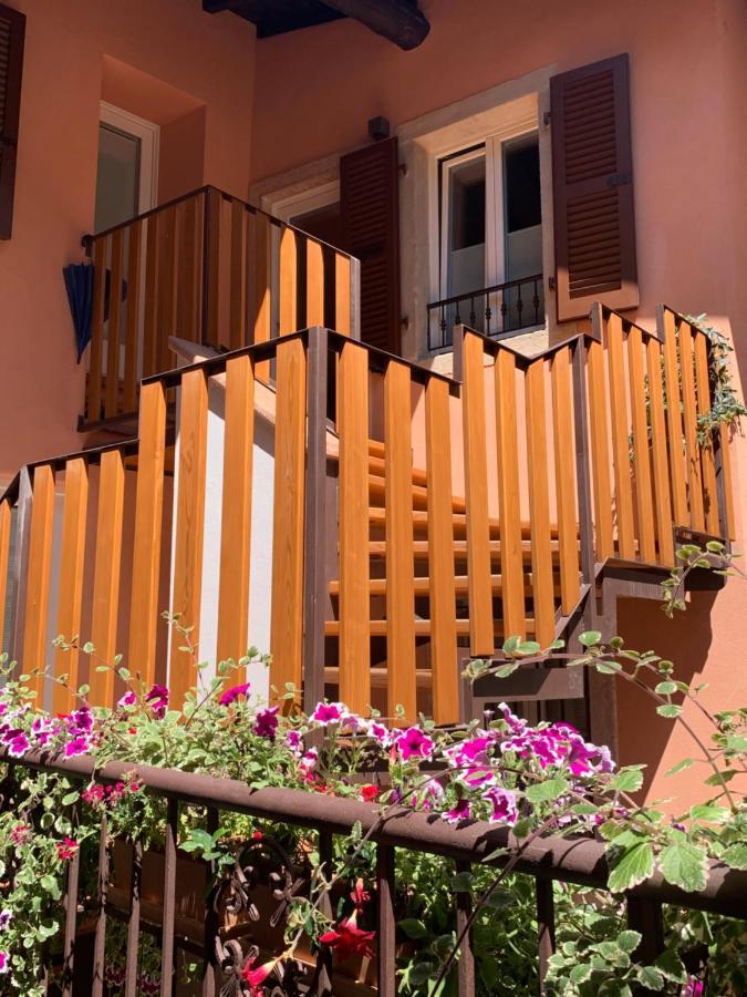 Albergo Ristorante Montebaldo 리몬네술가르다 외부 사진