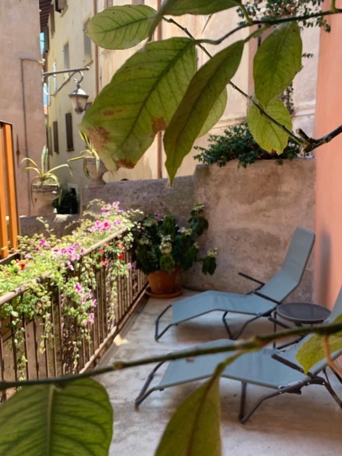 Albergo Ristorante Montebaldo 리몬네술가르다 외부 사진