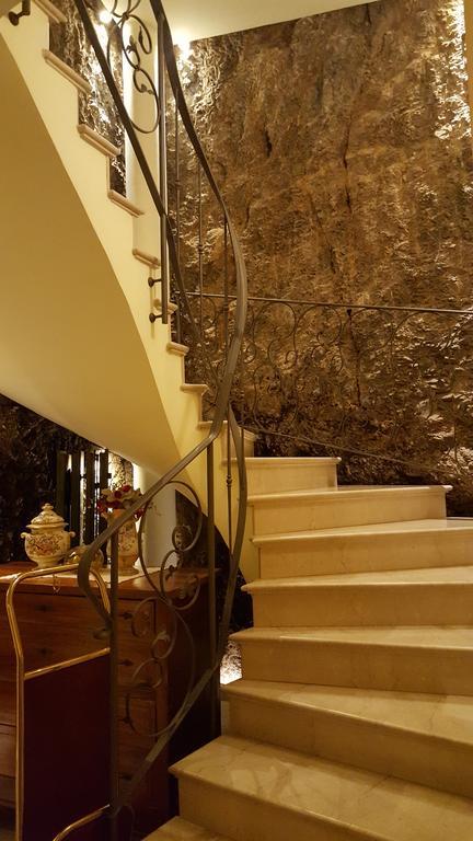 Albergo Ristorante Montebaldo 리몬네술가르다 외부 사진